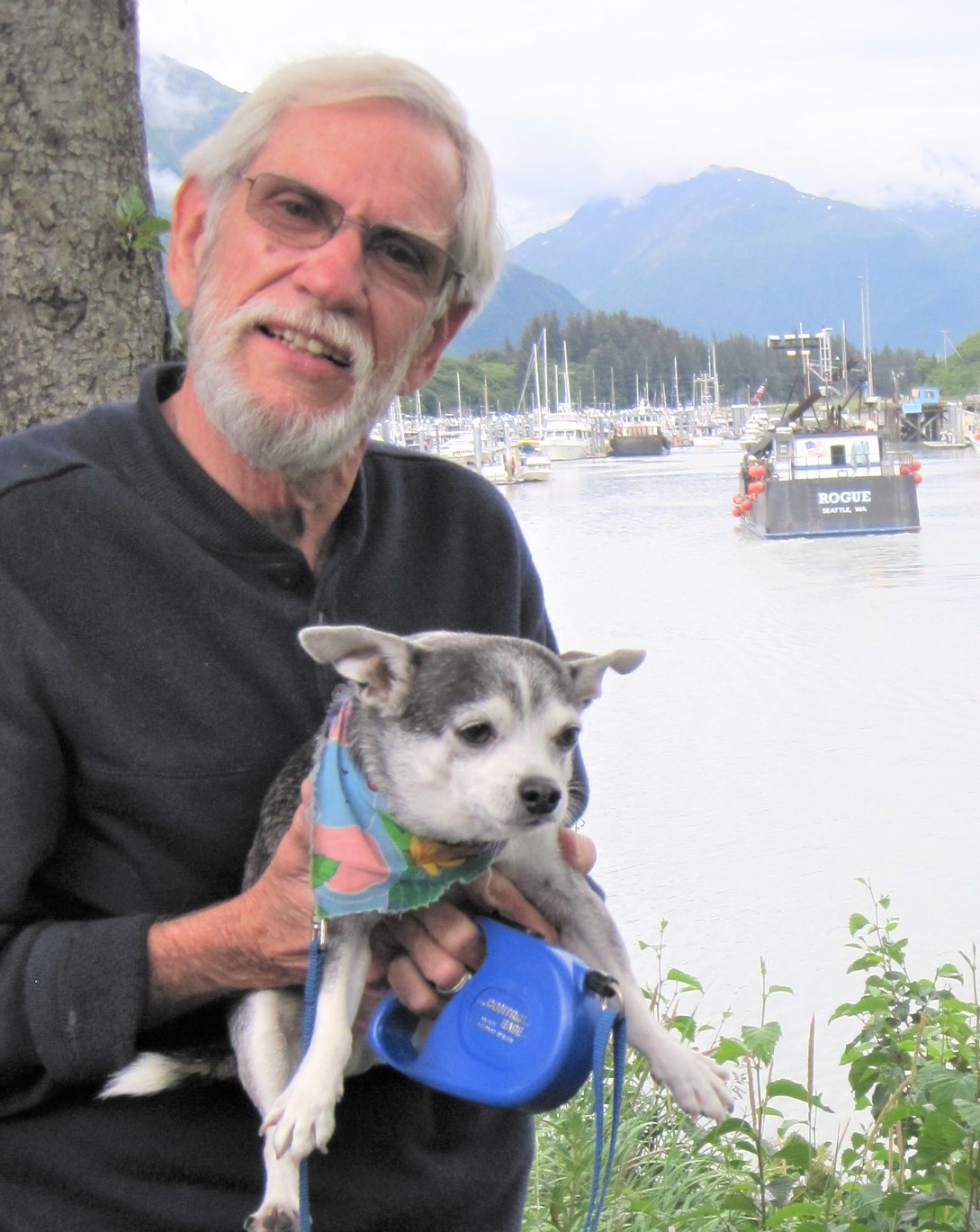 Carl Rohne with Smokey the Chihuahua in Valdez, Alaska
